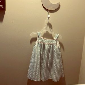 Girls dress